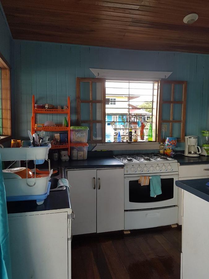 Bocas del Toro Karma On The Water酒店 外观 照片