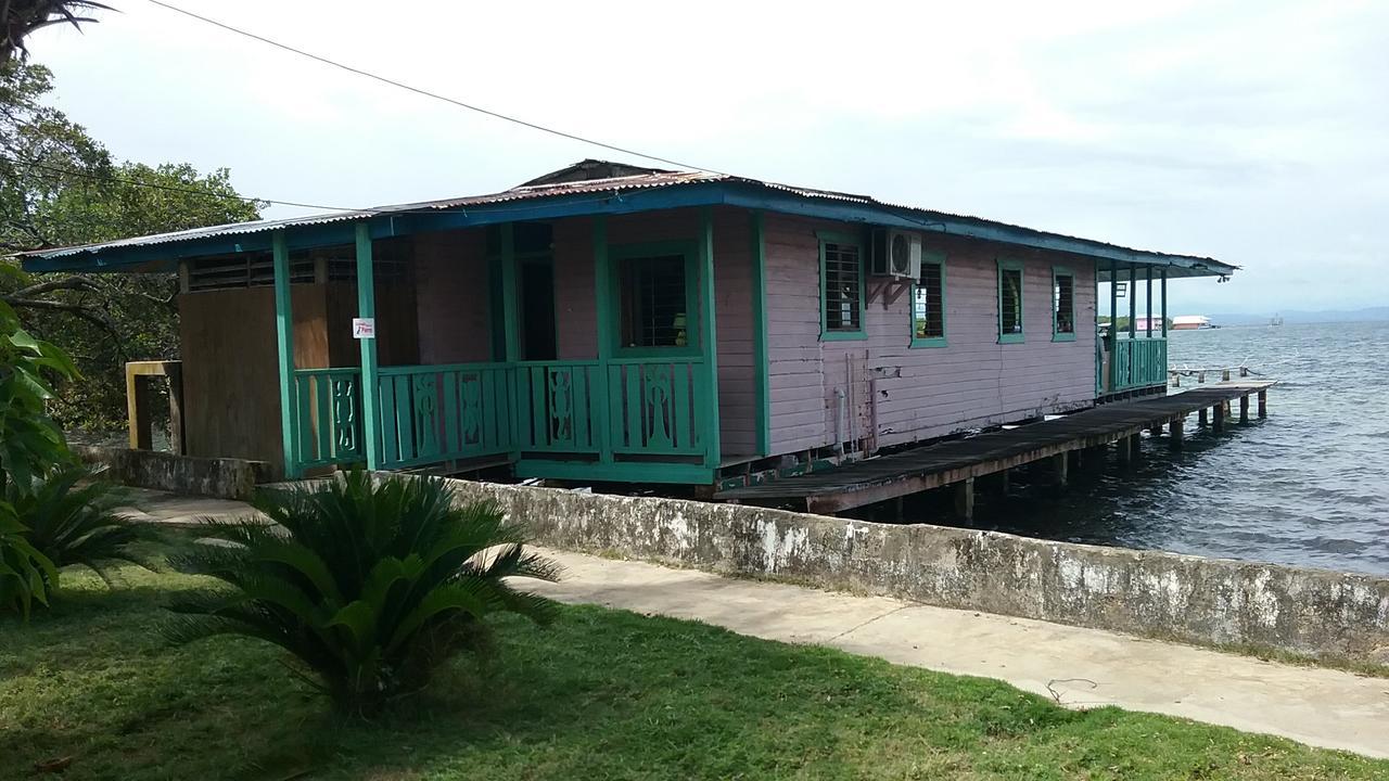 Bocas del Toro Karma On The Water酒店 外观 照片