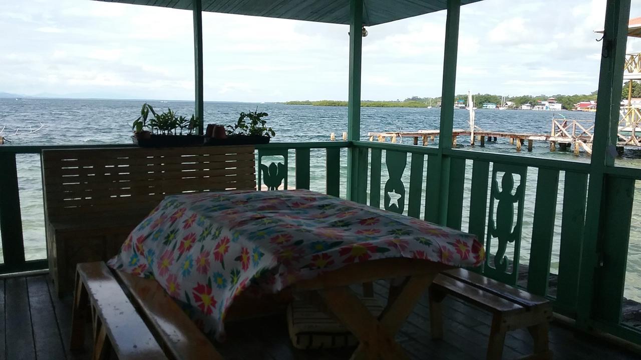 Bocas del Toro Karma On The Water酒店 外观 照片